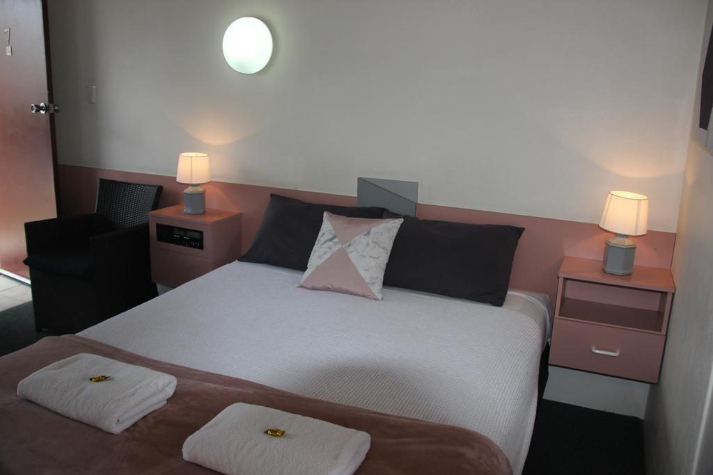 Caloundra Suncourt Motel Δωμάτιο φωτογραφία