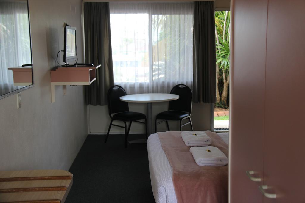 Caloundra Suncourt Motel Δωμάτιο φωτογραφία