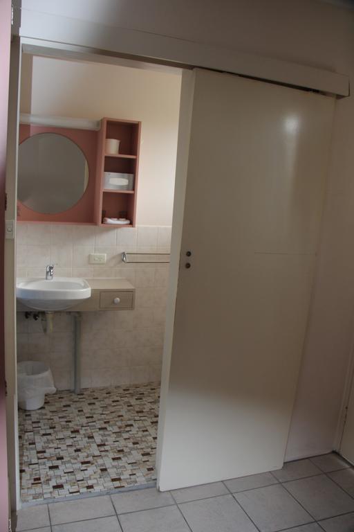 Caloundra Suncourt Motel Δωμάτιο φωτογραφία