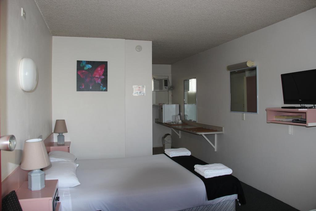 Caloundra Suncourt Motel Εξωτερικό φωτογραφία